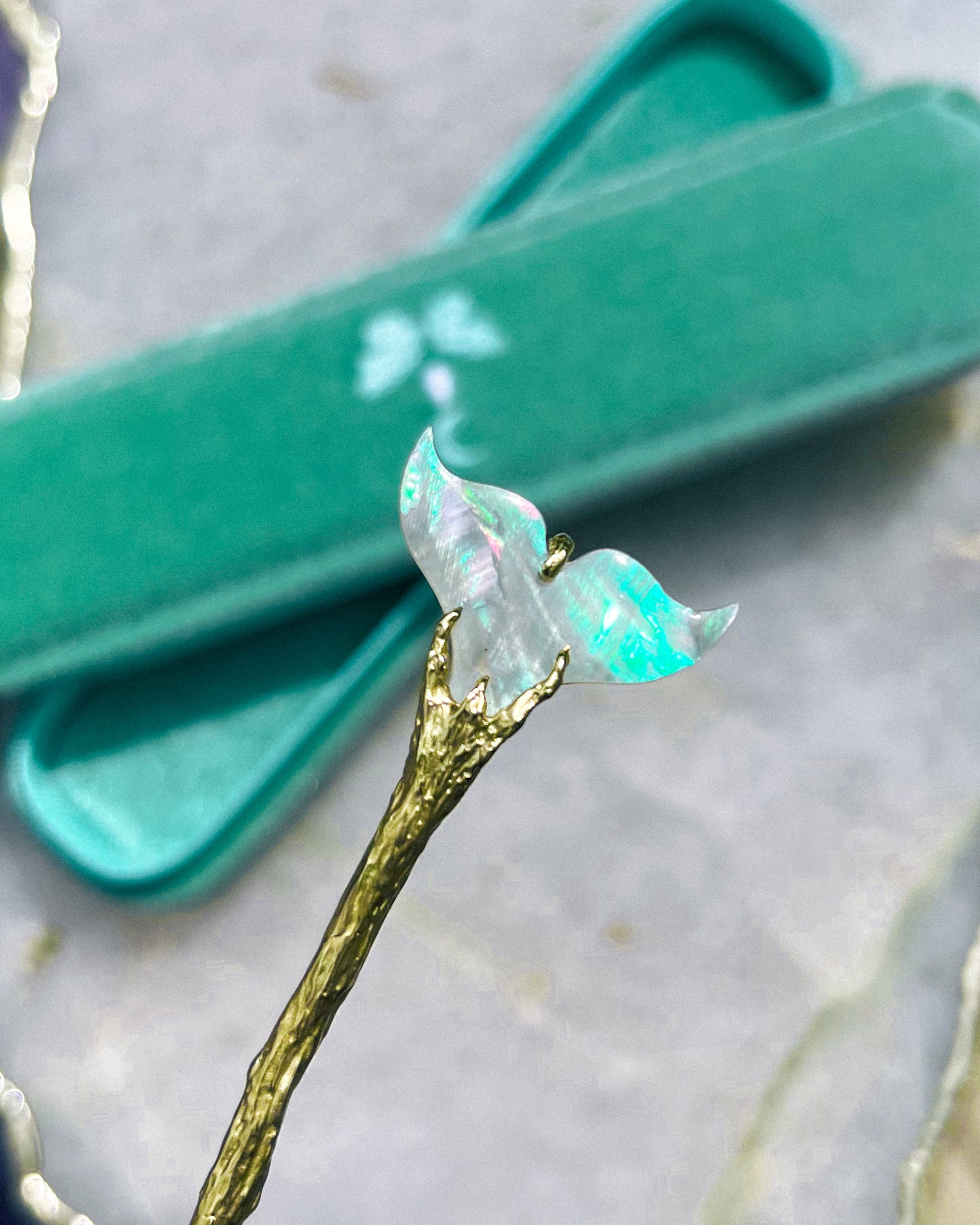 La Sirène Hair Pin ⋄ Mother of Pearl
