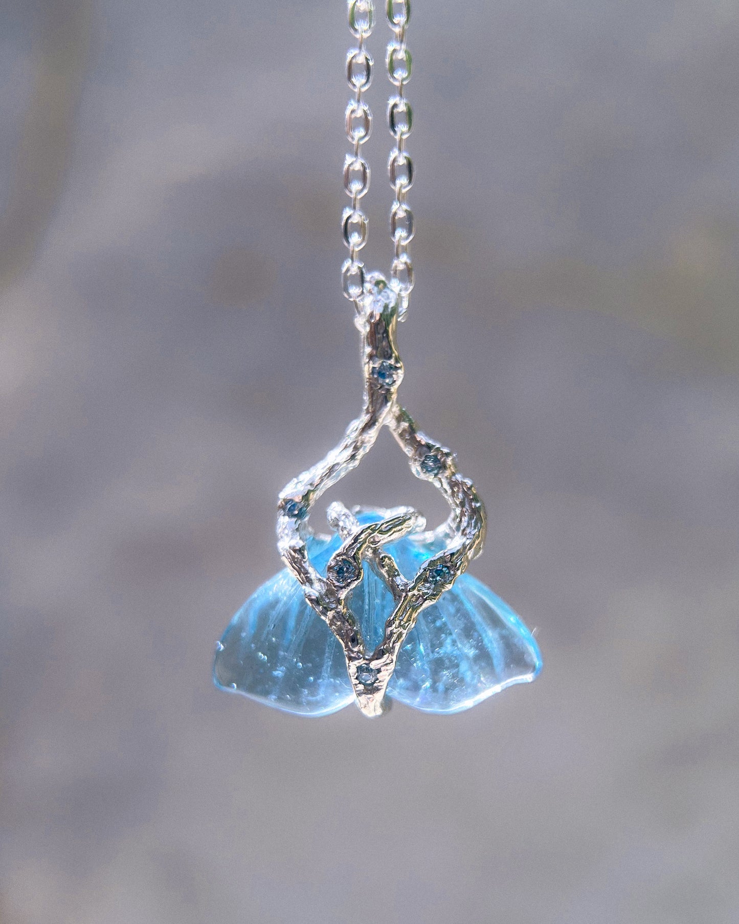 Mermaid Tail Amulet ⋄ Aquamarine