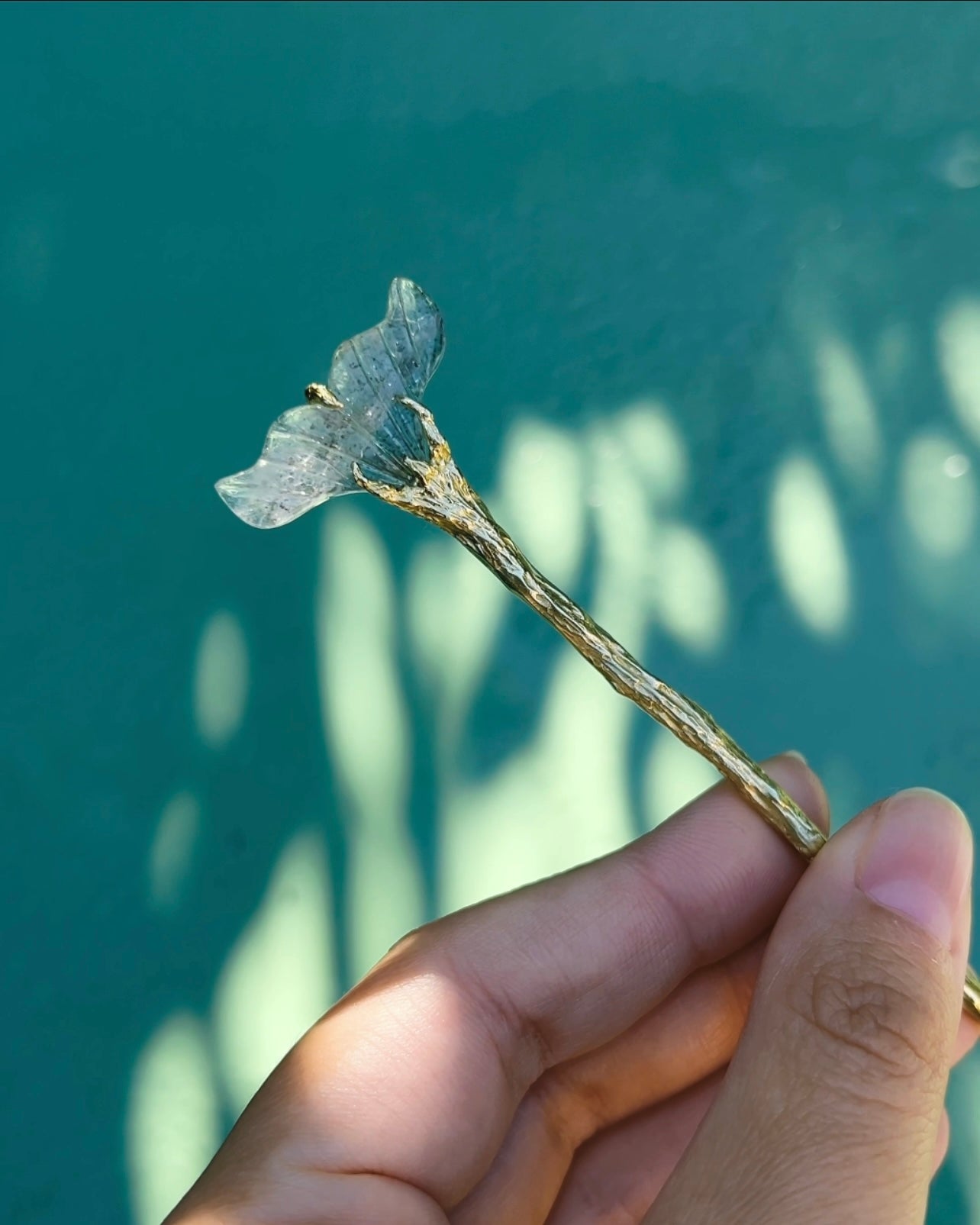 La Sirène Crystal Hair Pin ⋄ Moss Aquamarine Tail