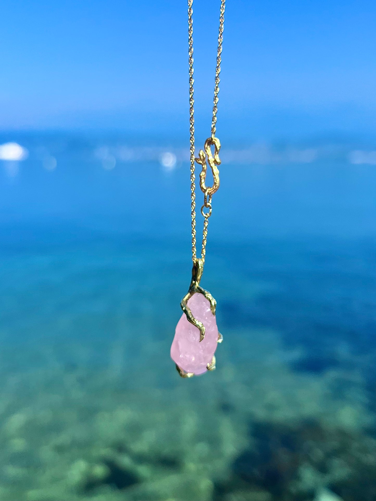 Healing Crystal Pendant ⋄ Rose Quartz