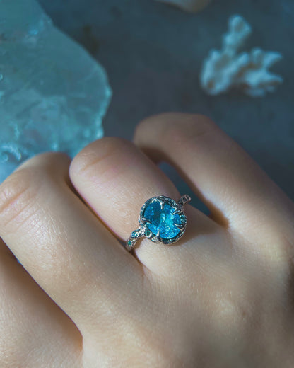 Lagoon Ring ⋄ Apatite ⋄ size 5
