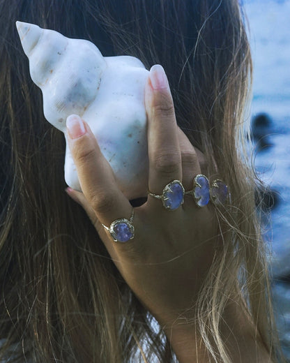 Oracle Ring ⋄  Rainbow Moonstone ⋄ 4.5 - 7.5 ⋄ Gold Vermeil