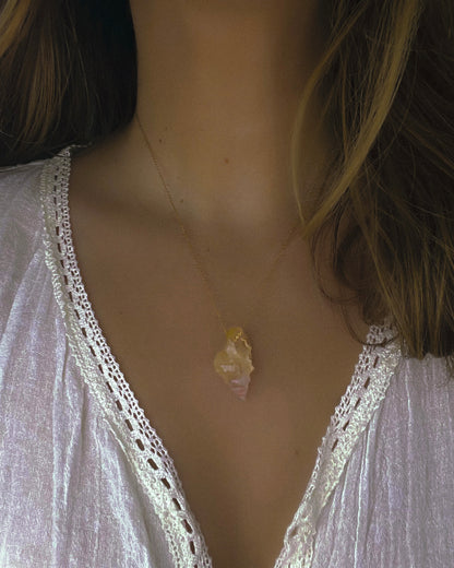 Sereia Necklace ⋄ Yellow Pink Fluorite