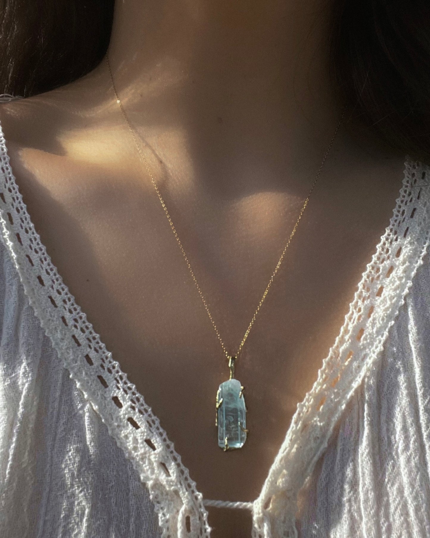 Healing Crystal Necklace ⋄ Aquamarine