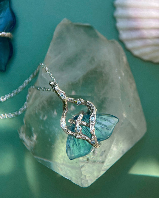 Mermaid Tail Amulet ⋄ Aquamarine