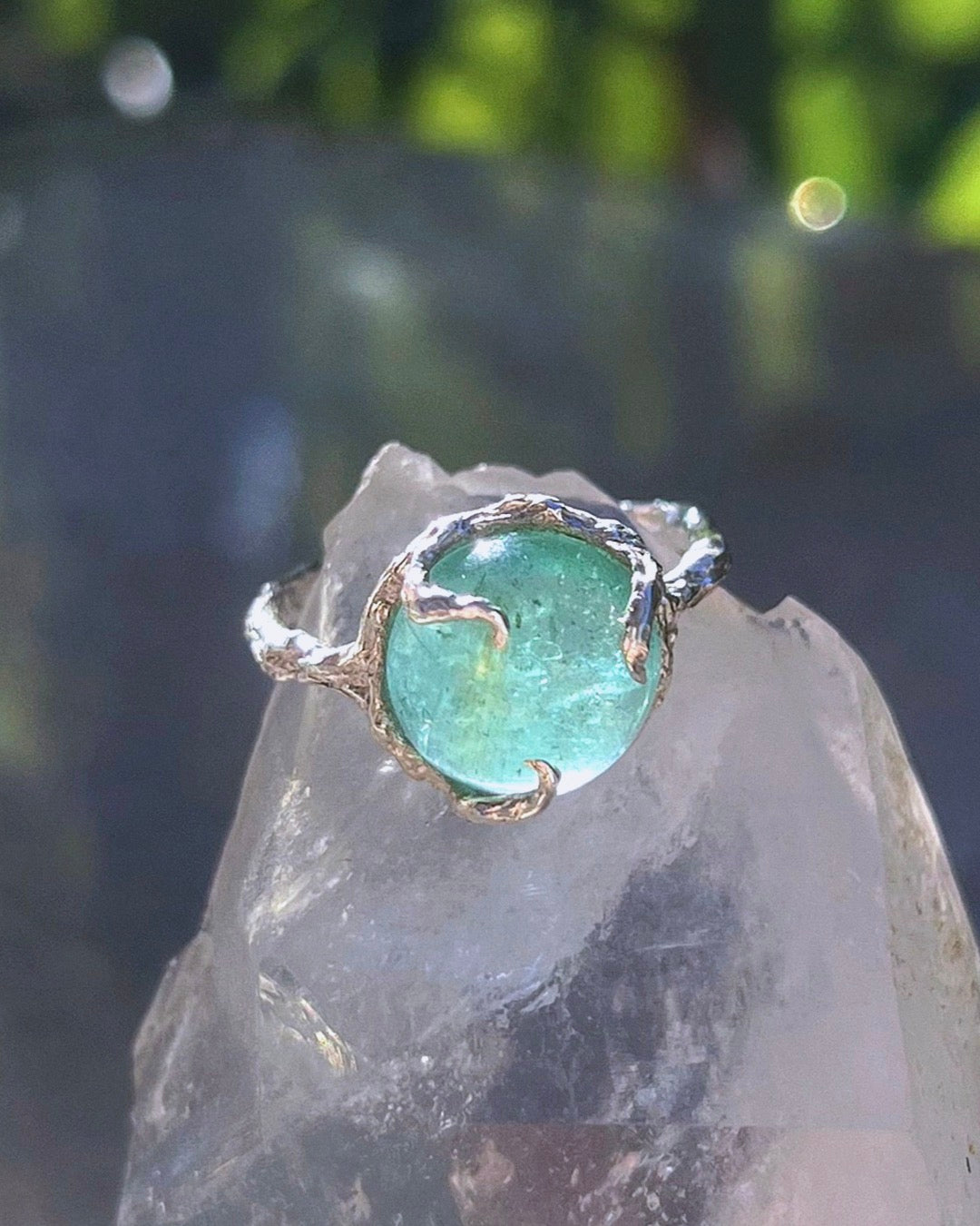 Silver Oracle Ring ⋄ Emerald ⋄ size 7