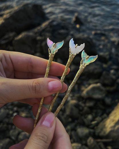 La Sirène Hair Pins ⋄ Mother of Pearl
