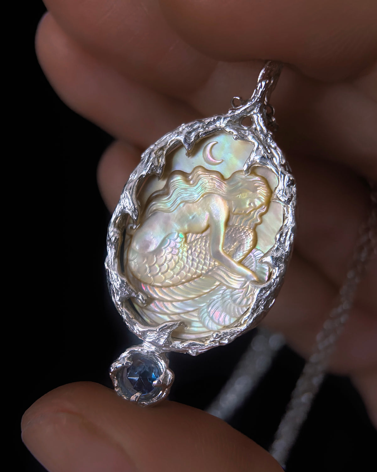 Mermaid Amulet ⋄ Mother of Pearl & Aquamarine