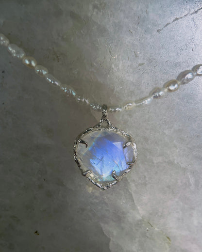 Siren’s Heart Amulet ⋄ Moonstone & Pearls