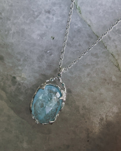 Oracle of the Moon Tide Necklace ⋄ Shimmer Aquamarine