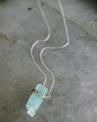 Healing Crystal Pendant ⋄ Aquamarine