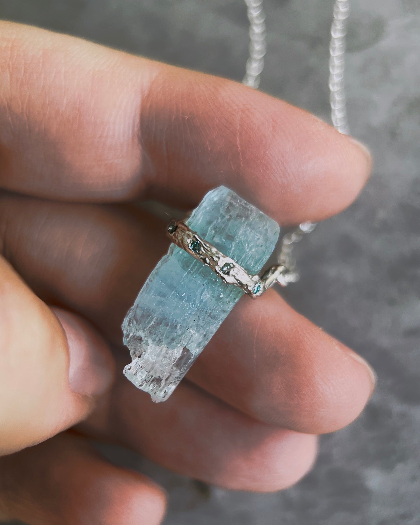 Healing Crystal Pendant ⋄ Aquamarine