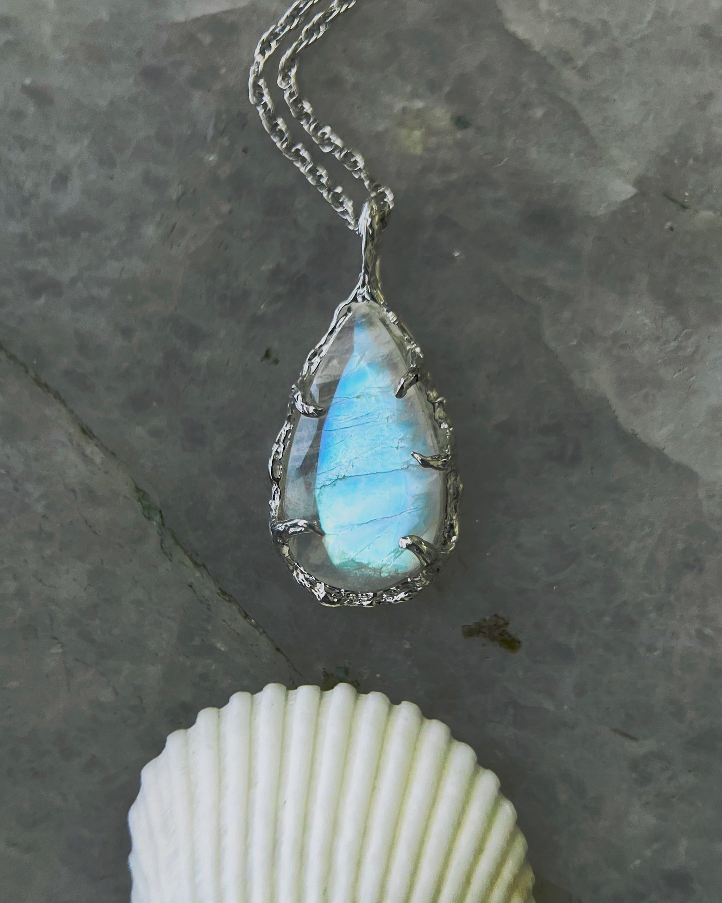 Pluie Necklace ⋄ Moonstone