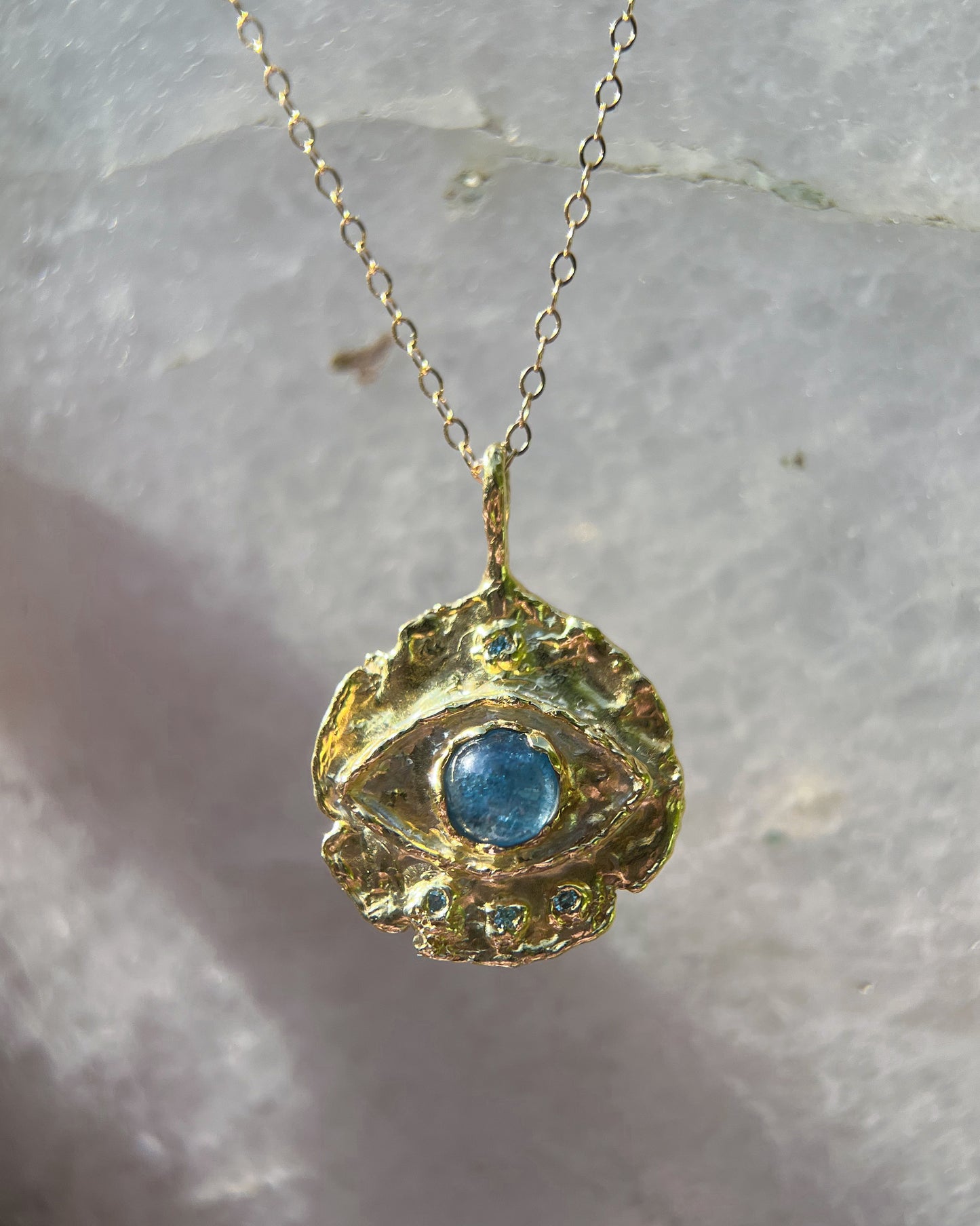 Third Eye Amulet ⋄ Moss Aquamarine ⋄ gold vermeil