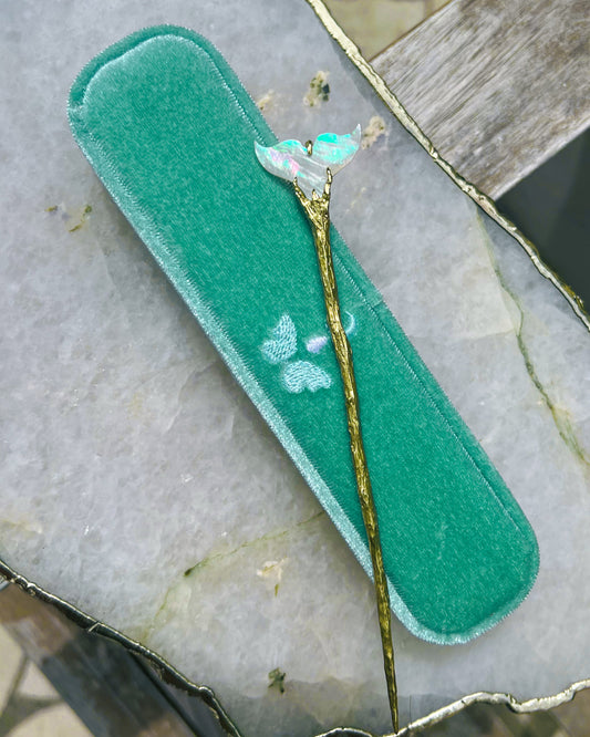 La Sirène Hair Pin ⋄ Mother of Pearl