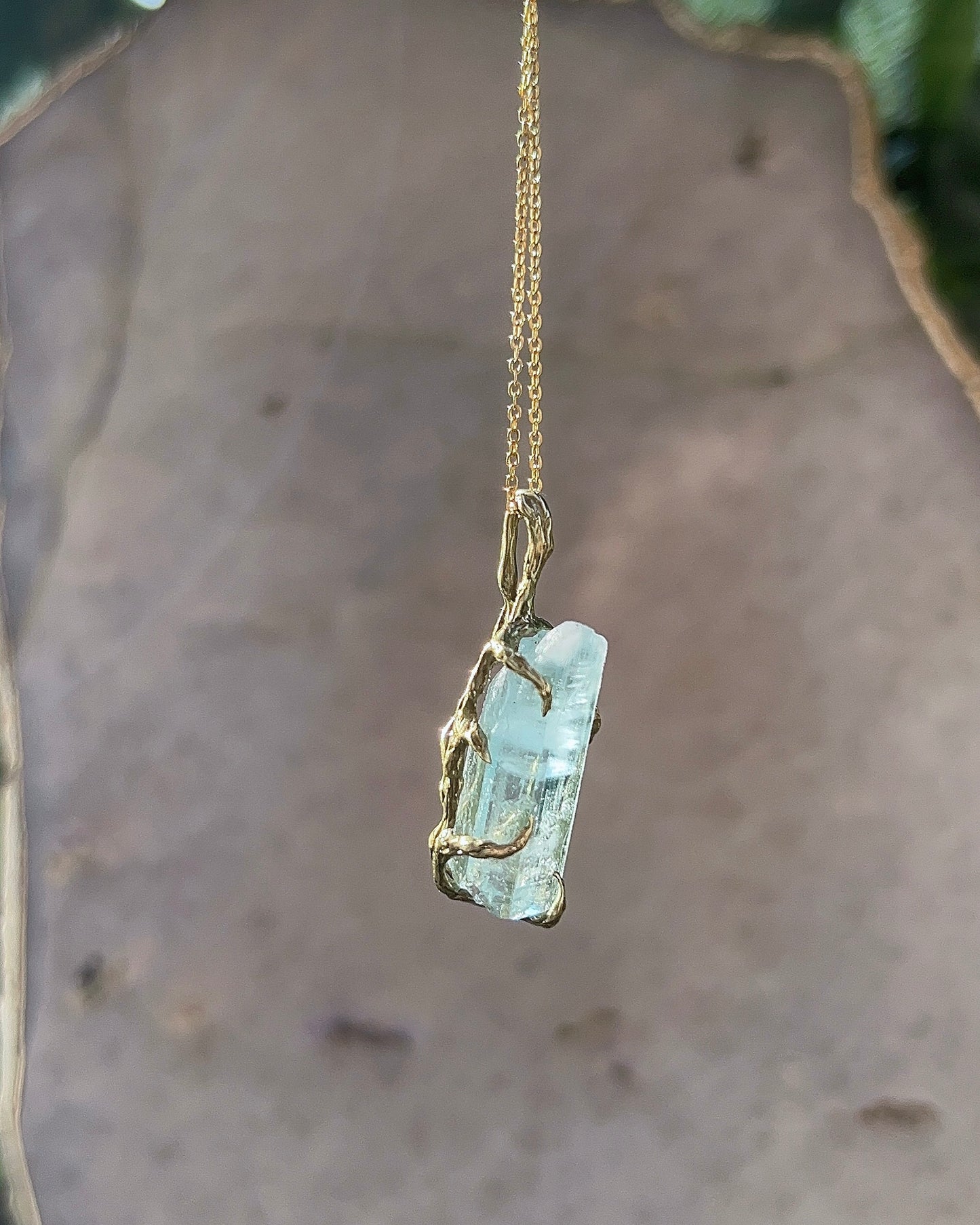 Healing Crystal Necklace ⋄ Aquamarine