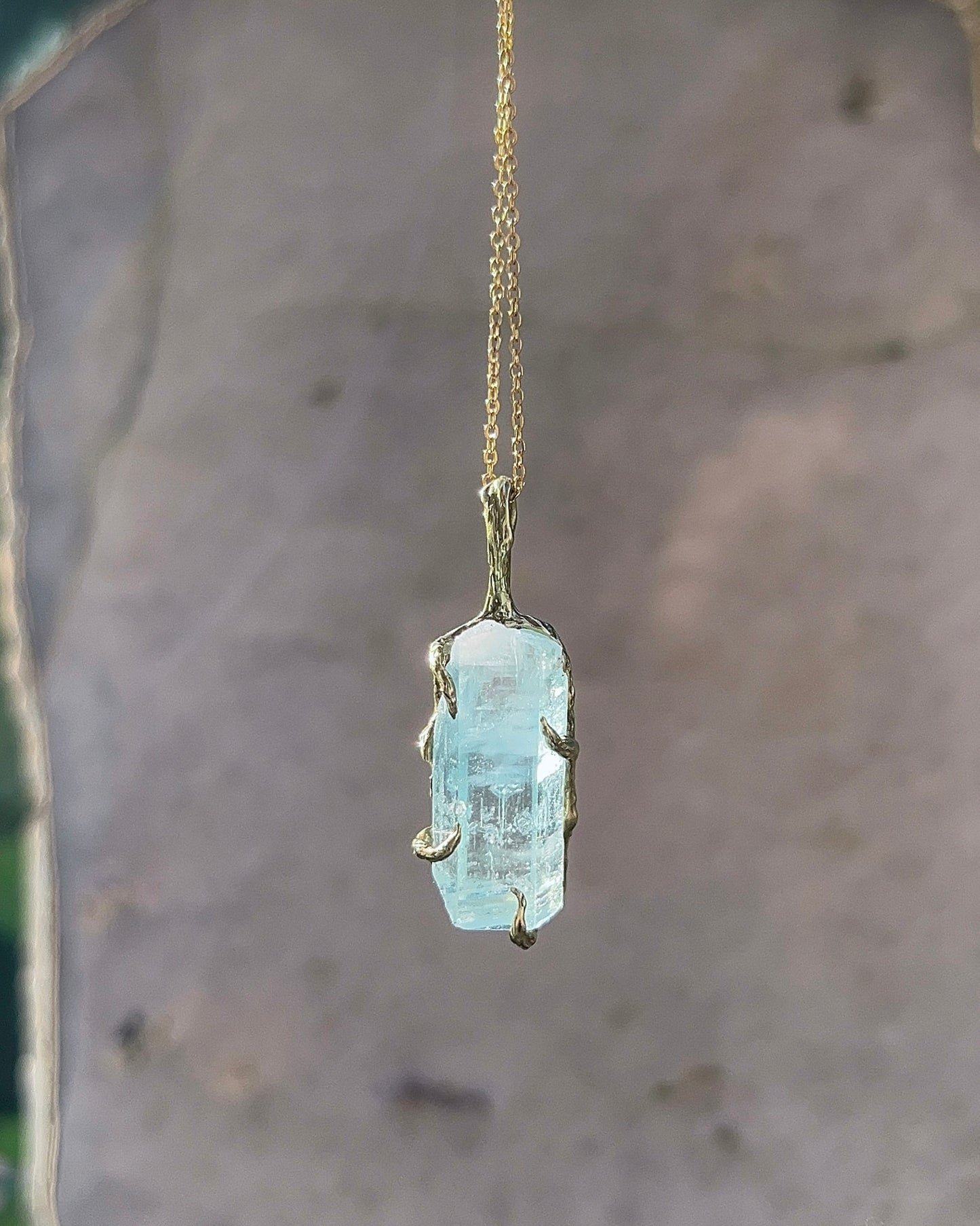 Healing Crystal Necklace ⋄ Aquamarine