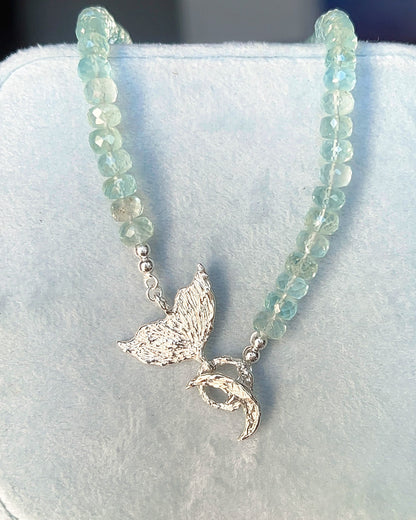 Mermaid Tail Clasp Necklace ⋄ Aquamarine