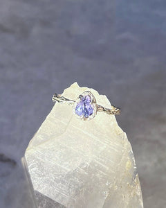 Pluie Ring ⋄ Lavender Sapphire ⋄ size 6.5