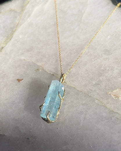 Healing Crystal Necklace ⋄ Aquamarine