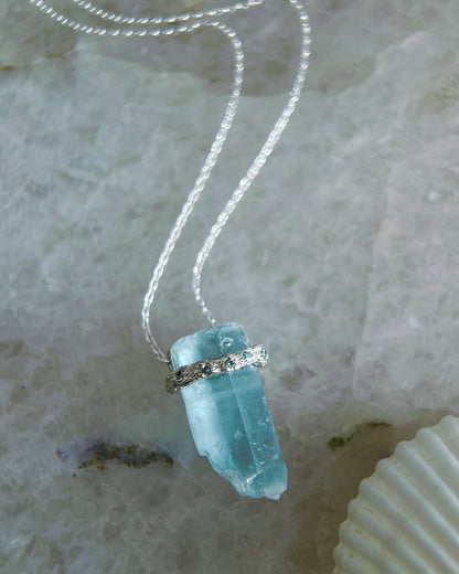 Healing Crystal Pendant ⋄ Aquamarine