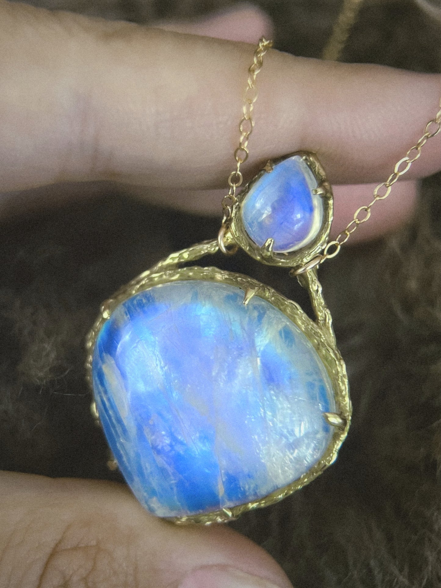 Heart Portal Amulet ⋄ Moonstone