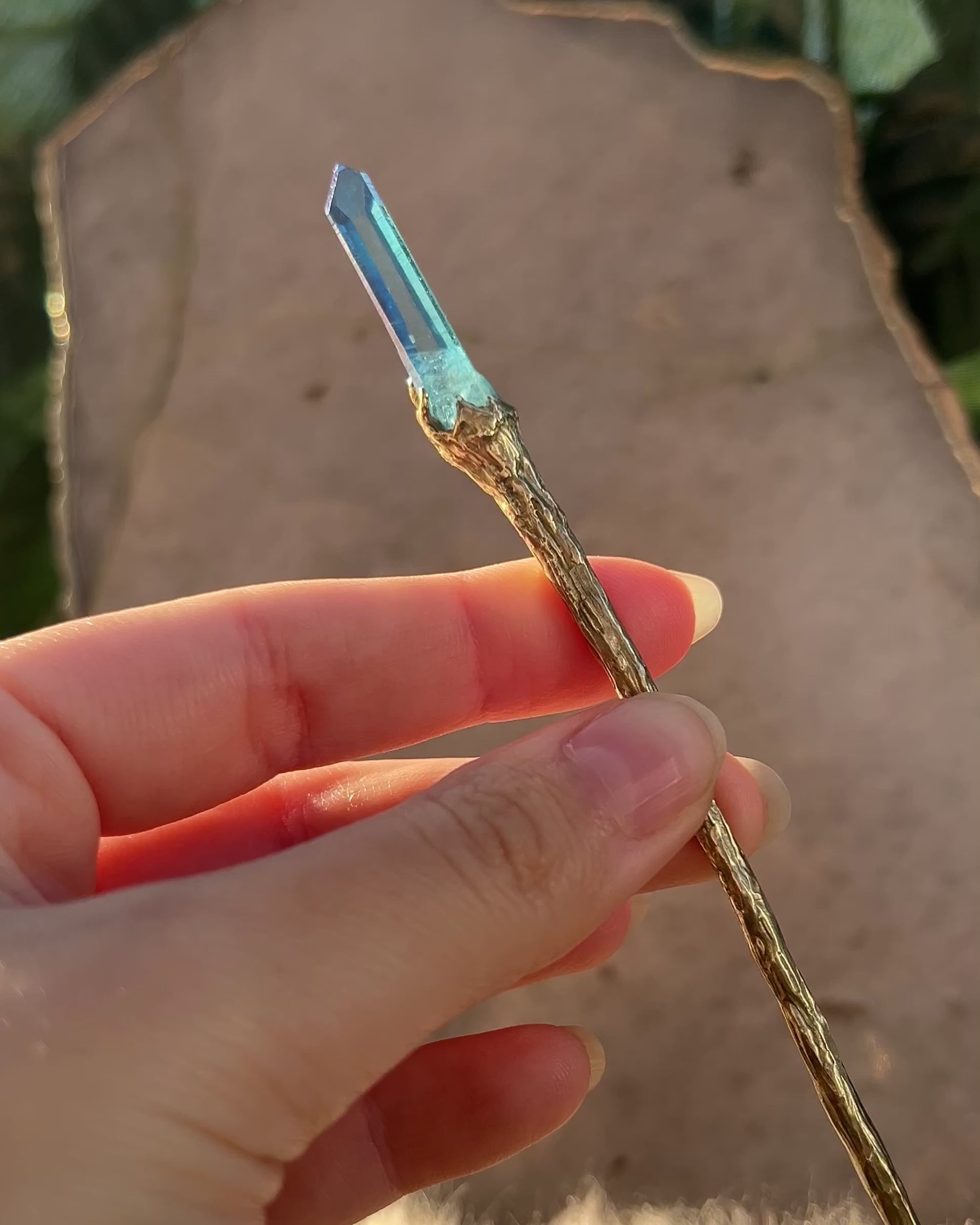 La Sirène Crystal Hair Pin ⋄ Aqua Aura Quartz