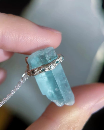 Healing Crystal Pendant ⋄ Aquamarine