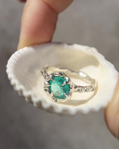 Lagoon Ring ⋄  Sea Green Apatite ⋄ size 5.5