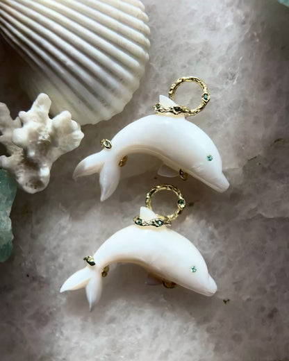 Dolphin Spirit Animal Amulet ⋄ Mother of Pearl