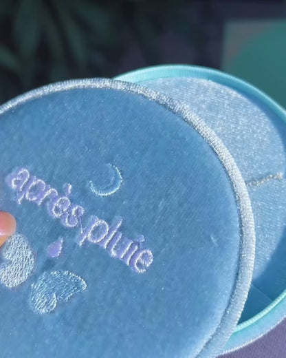 Crescent Moon Amulet ⋄ Aquamarine