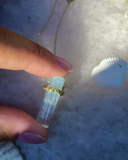 Healing Crystal Pendant ⋄ Aquamarine ⋄ Gold Vermeil